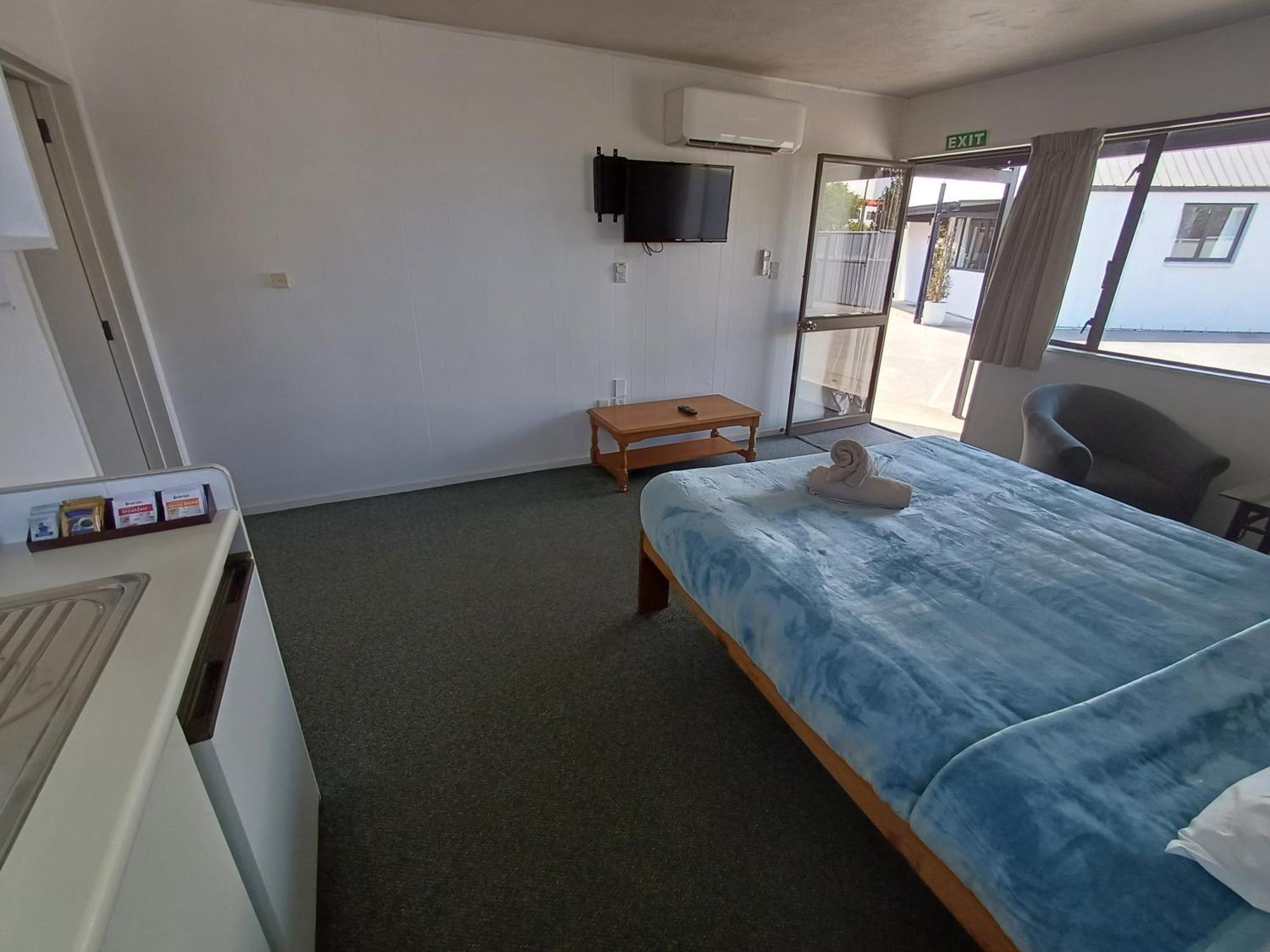 Gothic Heights Motel Christchurch Phòng bức ảnh