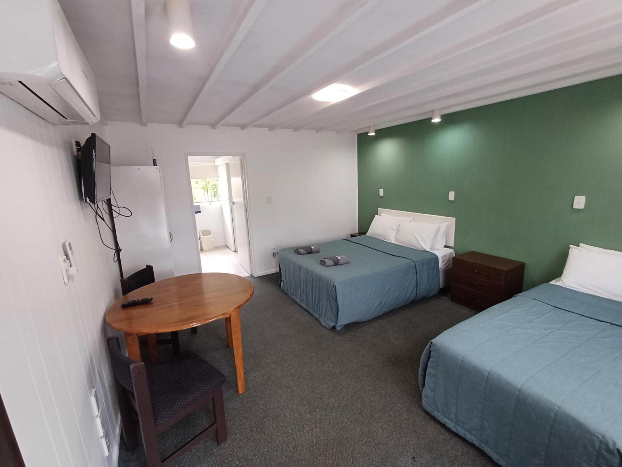 Gothic Heights Motel Christchurch Phòng bức ảnh