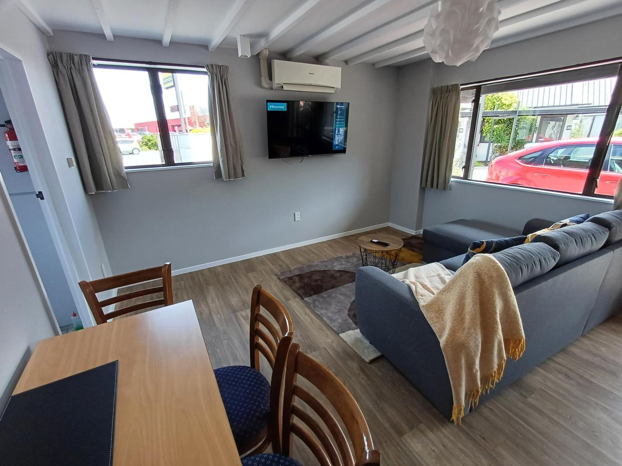 Gothic Heights Motel Christchurch Phòng bức ảnh