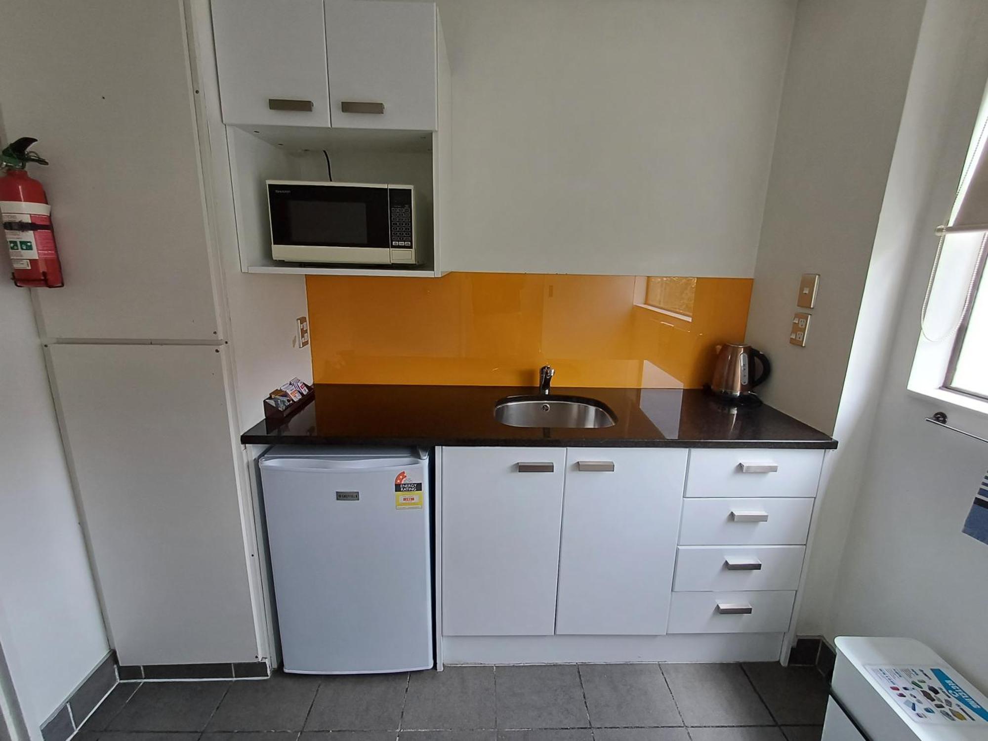Gothic Heights Motel Christchurch Phòng bức ảnh