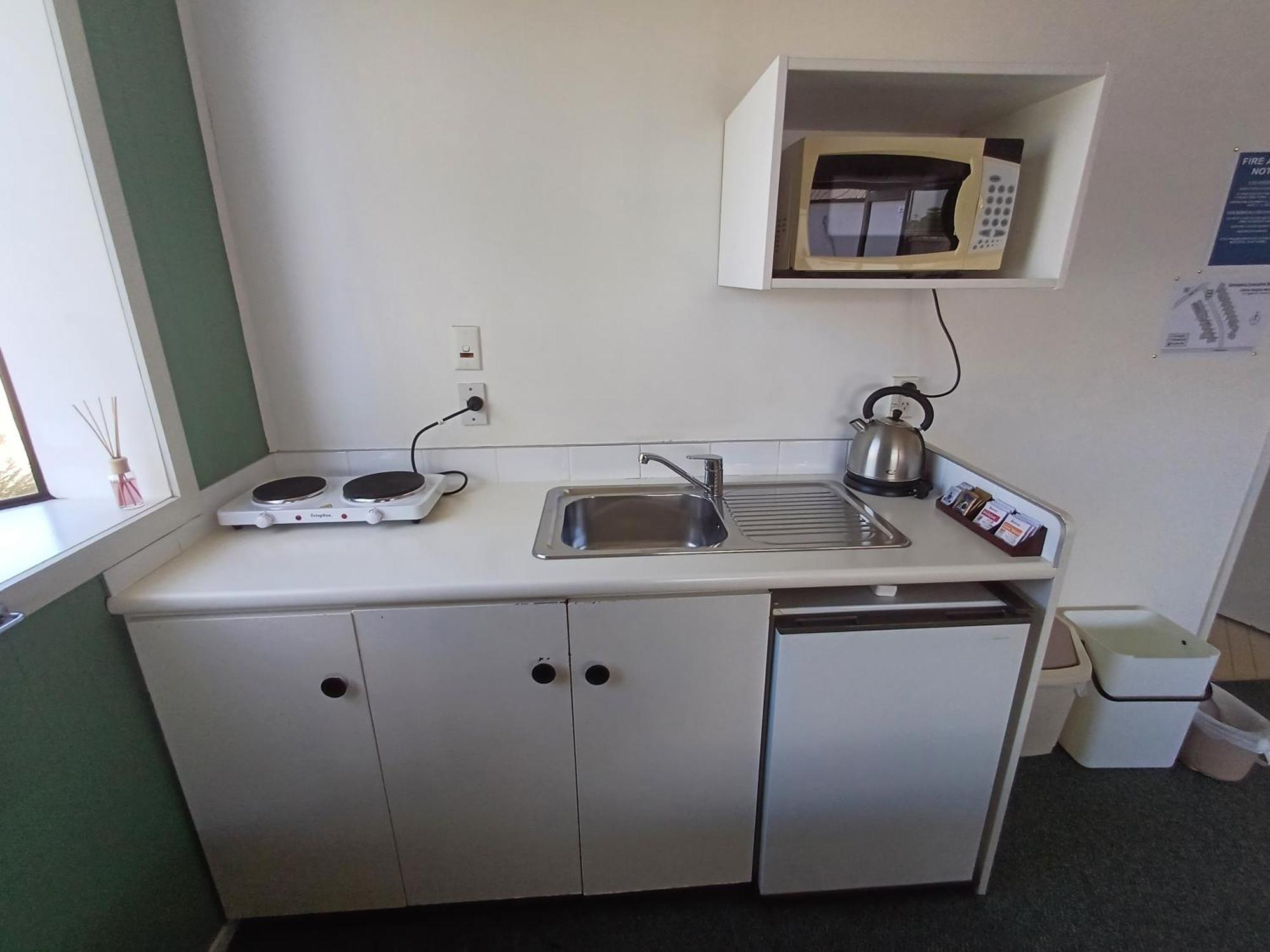 Gothic Heights Motel Christchurch Phòng bức ảnh