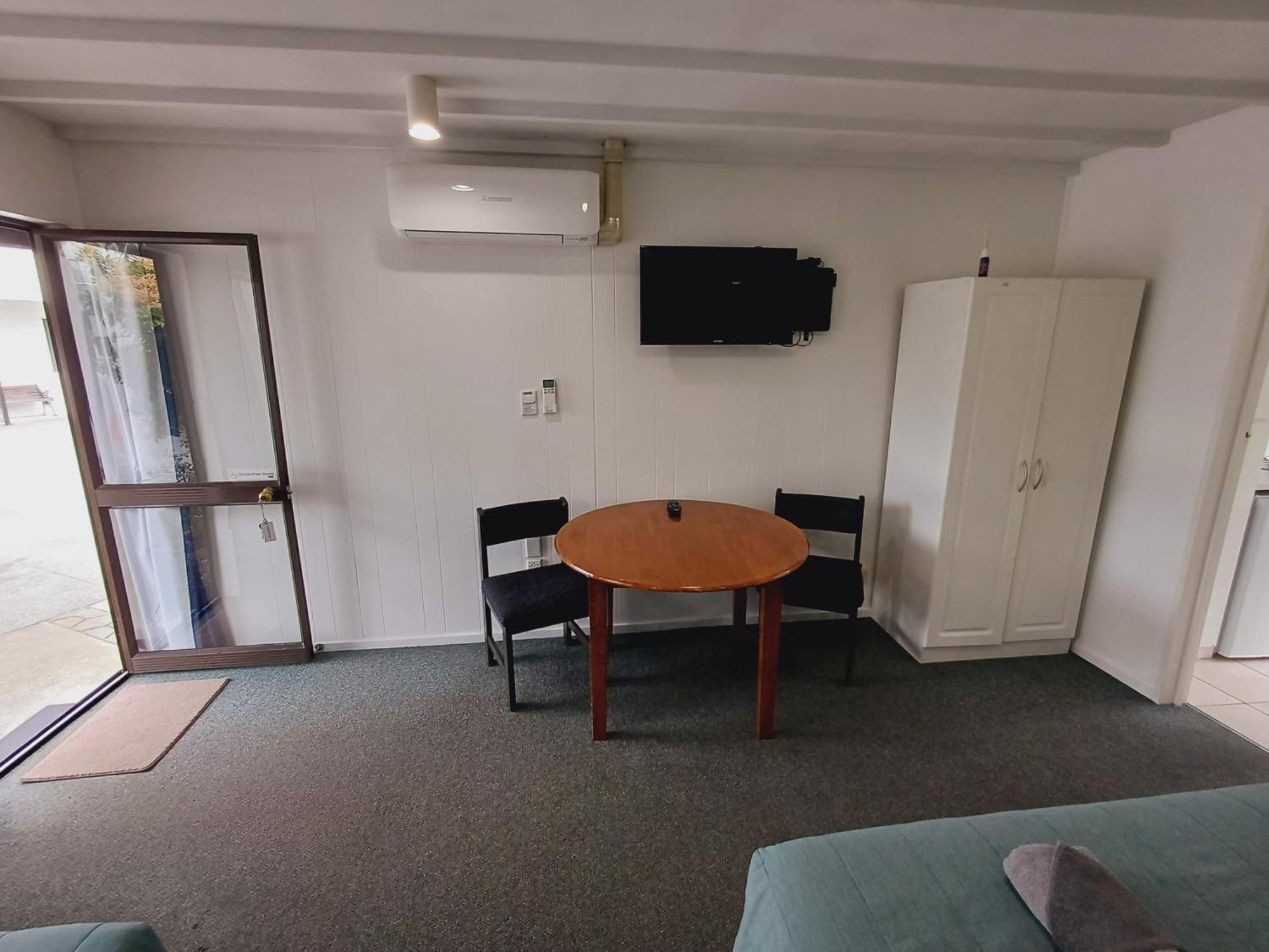 Gothic Heights Motel Christchurch Phòng bức ảnh