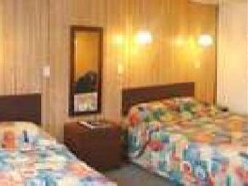 Gothic Heights Motel Christchurch Ngoại thất bức ảnh