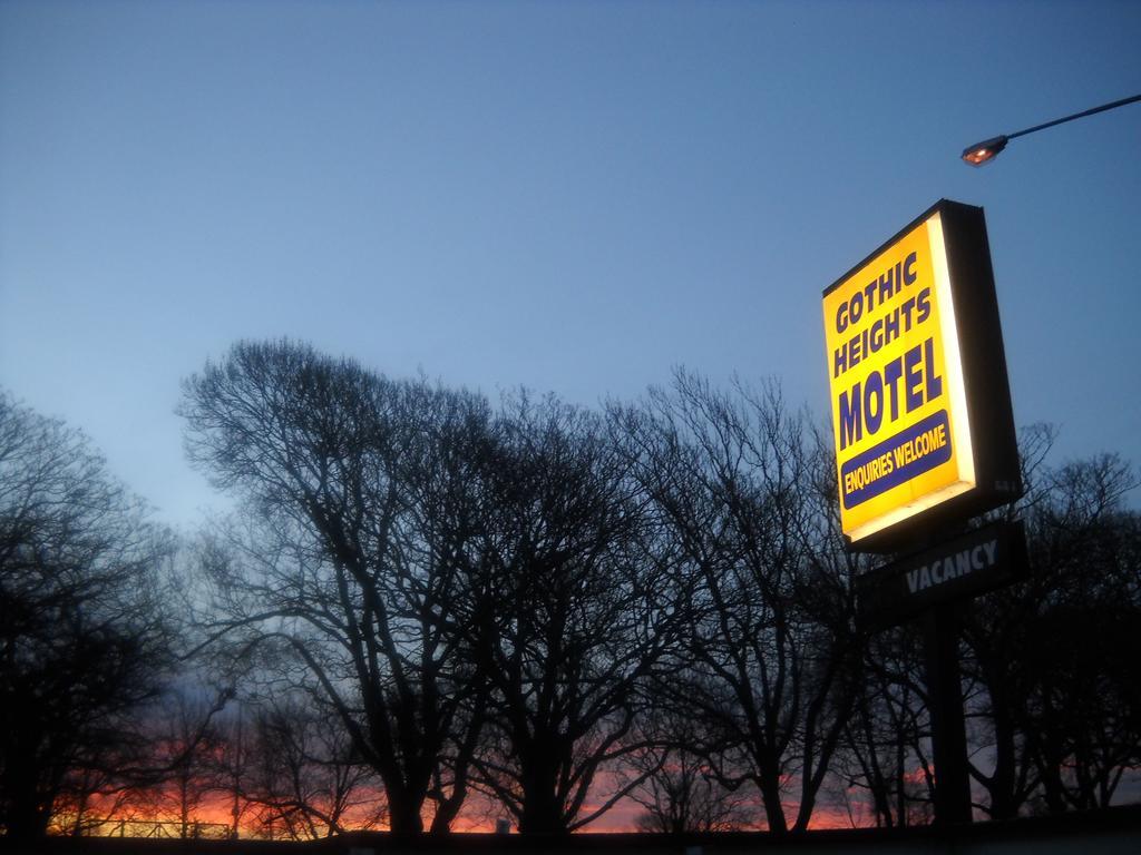 Gothic Heights Motel Christchurch Ngoại thất bức ảnh