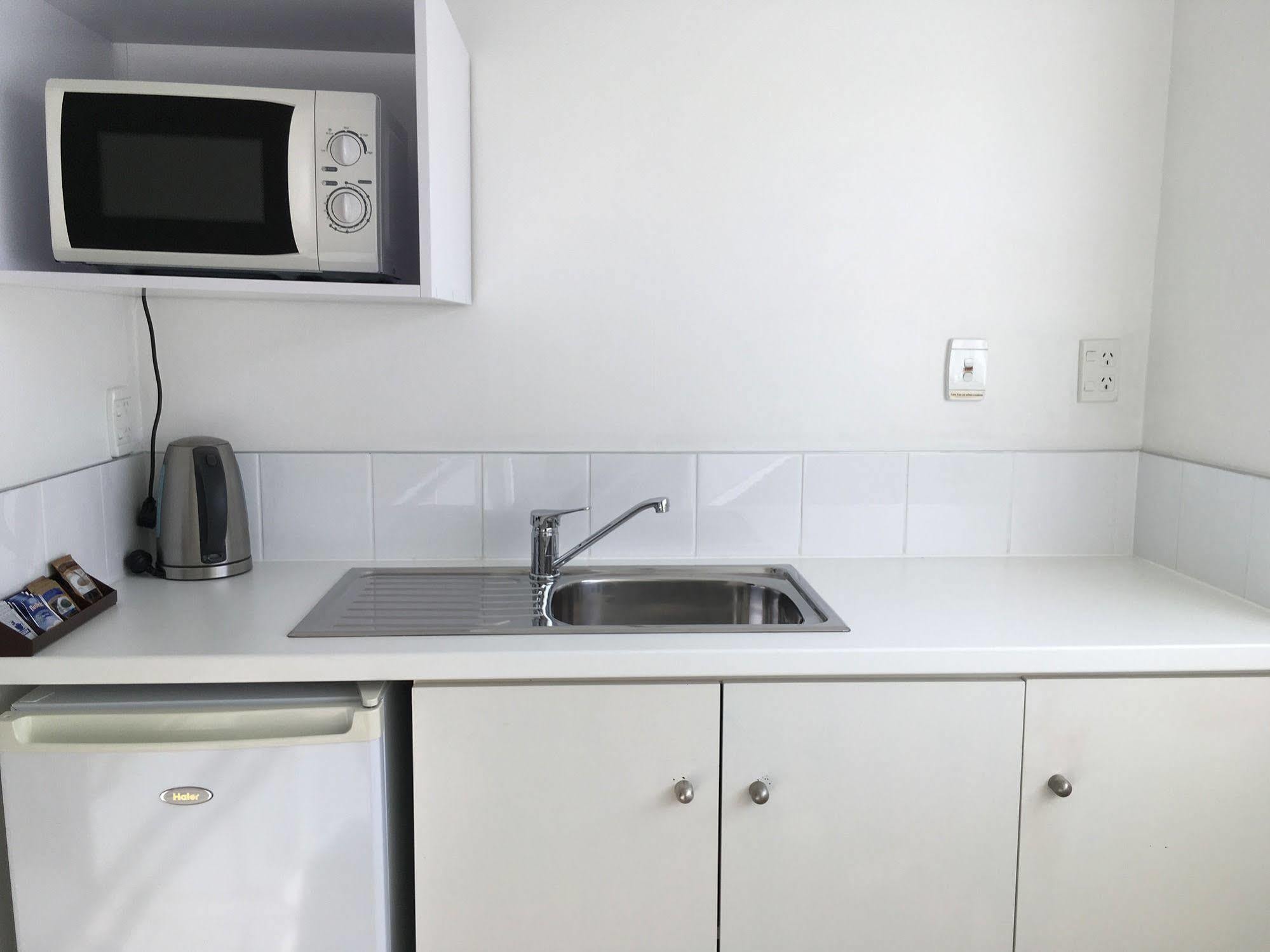 Gothic Heights Motel Christchurch Ngoại thất bức ảnh