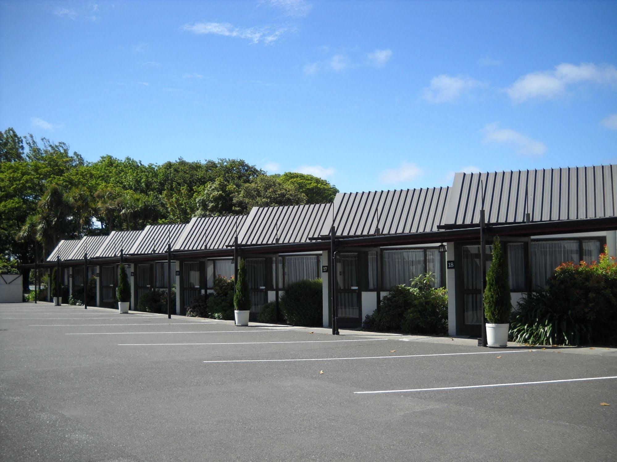 Gothic Heights Motel Christchurch Ngoại thất bức ảnh